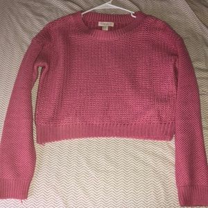 Forever 21. Hot pink crop top sweater. Size m
